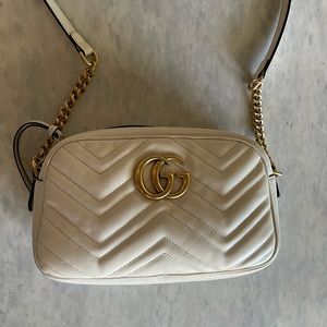 GG Marmont small shoulder bag